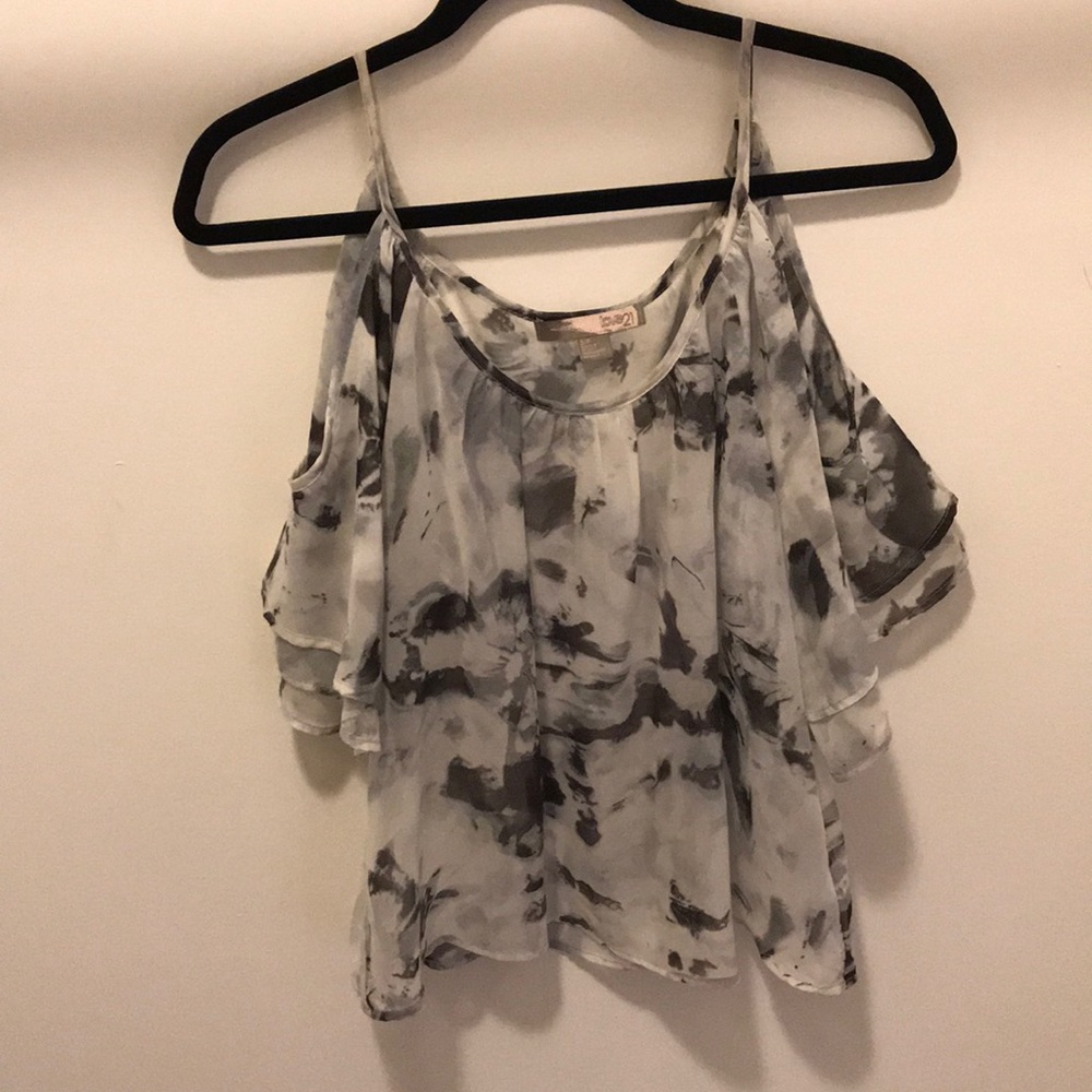 [Forever21] Small Patterned Blouse